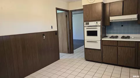 2110 Raleigh Rd, Eldorado, IL 62930 photo 16