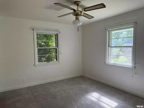 19 Park Ln, Centralia, IL 62801 photo 22