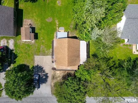 403 E Ford St, Energy, IL 62933 photo 32