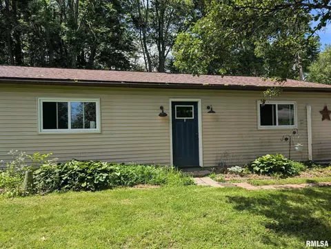 8271 Pigg Ln, Thompsonville, IL 62890