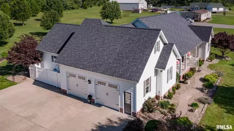 178 Bixler Rd, Eldorado, IL 62930 photo 2