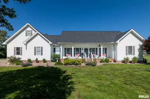178 Bixler Rd, Eldorado, IL 62930
