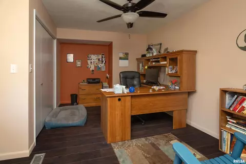 415 E Reichert Dr, Marion, IL 62959 photo 37