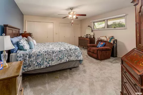 415 E Reichert Dr, Marion, IL 62959 photo 26