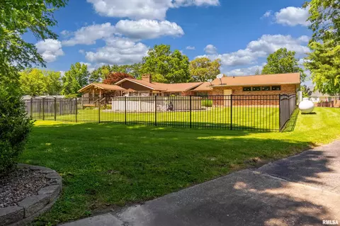 415 E Reichert Dr, Marion, IL 62959 photo 57
