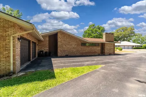 415 E Reichert Dr, Marion, IL 62959 photo 49