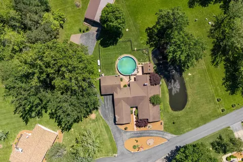 415 E Reichert Dr, Marion, IL 62959 photo 59
