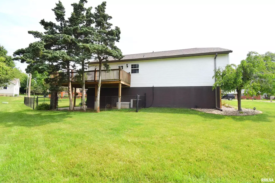 Exterior - 3100 Mulberry Ave, Mount Vernon, IL 62864 photo 11 of 11