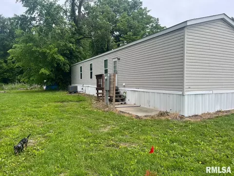 22003 Akin Blacktop, Thompsonville, IL 62890