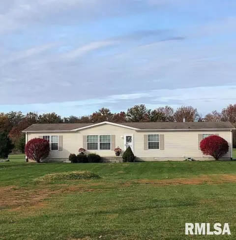 7207 Oterson Rd, Benton, IL 62812