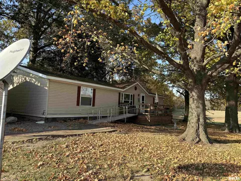 10062 N State Route 142 Hwy, Mount Vernon, IL 62864