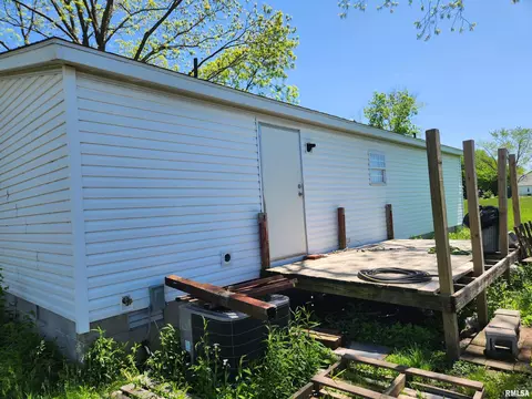 1124 Gary Ave, Centralia, IL 62801 photo 9