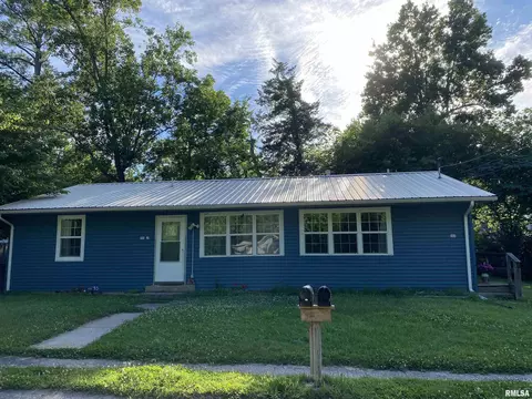 202 S Friedline Dr, Carbondale, IL 62902