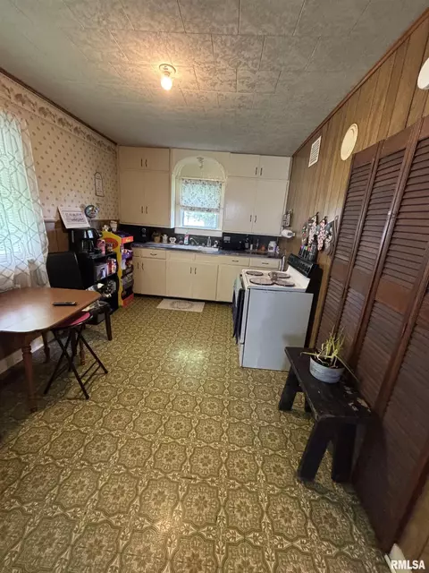 20 Penco St, Centralia, IL 62801 photo 7