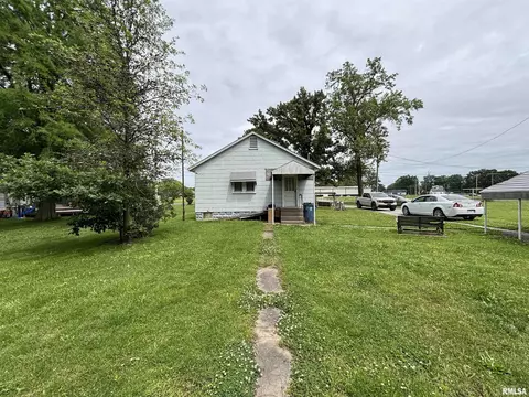 20 Penco St, Centralia, IL 62801 photo 4