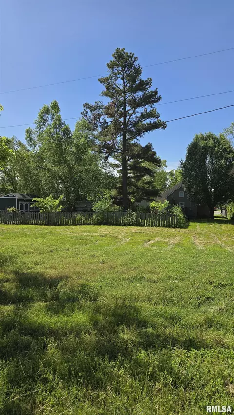 1405 W Harrison St, Herrin, IL 62948 photo 13