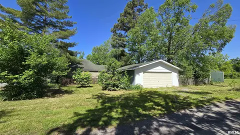 1405 W Harrison St, Herrin, IL 62948 photo 6