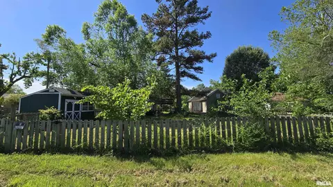 1405 W Harrison St, Herrin, IL 62948 photo 14