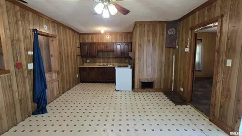 1405 W Harrison St, Herrin, IL 62948 photo 32