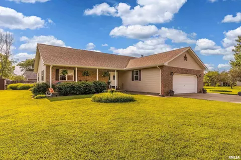3021 Teakwood Ln, Herrin, IL 62948
