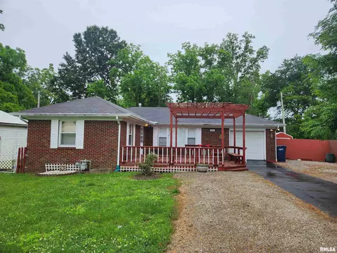 605 Pace Ave, Mount Vernon, IL 62864