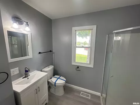 1206 E 2nd St, Centralia, IL 62801 photo 9
