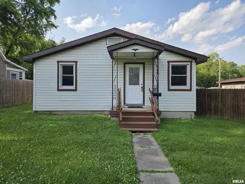 311 E Prairie St, Centralia, IL 62801 photo 17