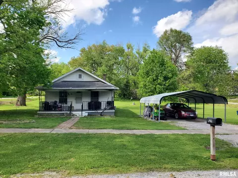 411 W Main St, De Soto, IL 62924