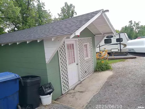 2051 State St, Eldorado, IL 62930 photo 31