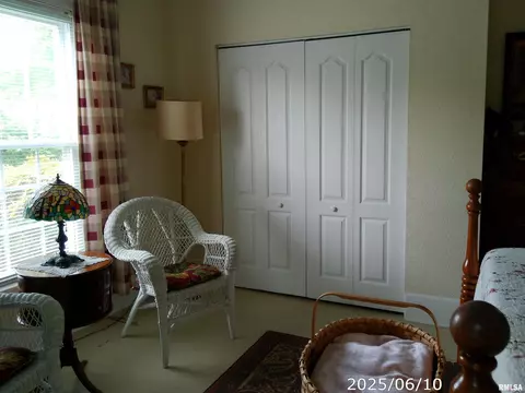 2051 State St, Eldorado, IL 62930 photo 17