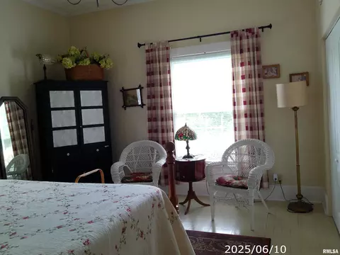 2051 State St, Eldorado, IL 62930 photo 19