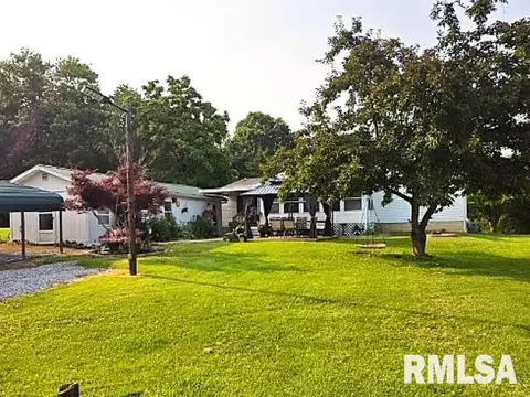 18802 E Fairfield Rd, Mount Vernon, IL 62864