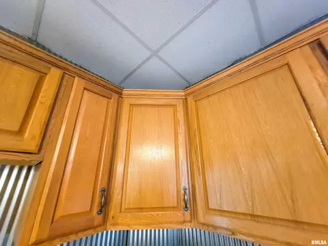 719 E Cherry St, Olney, IL 62450 photo 23