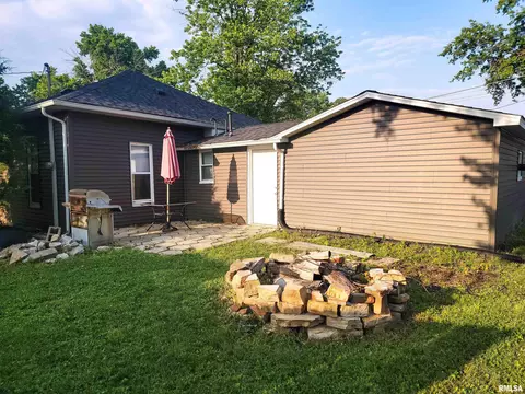 719 E Cherry St, Olney, IL 62450 photo 47