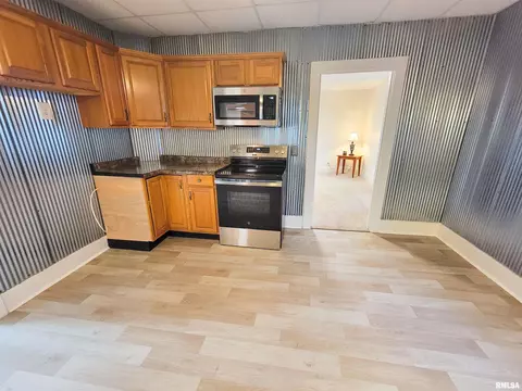 719 E Cherry St, Olney, IL 62450 photo 12