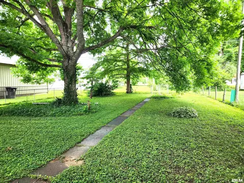 203 E Main St, Karnak, IL 62956 photo 4