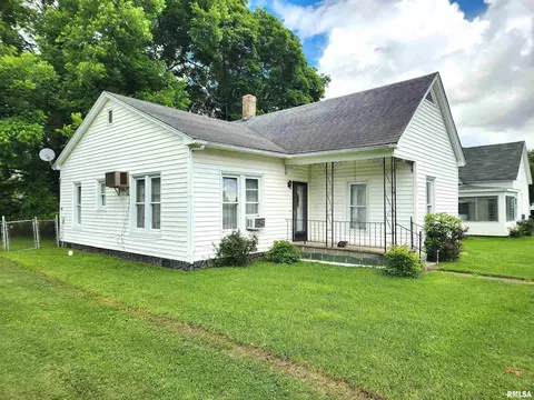 203 E Main St, Karnak, IL 62956