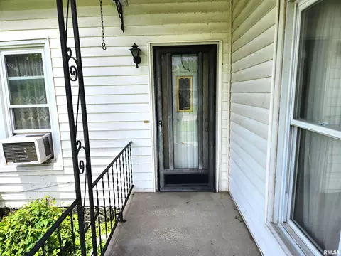 203 E Main St, Karnak, IL 62956 photo 5