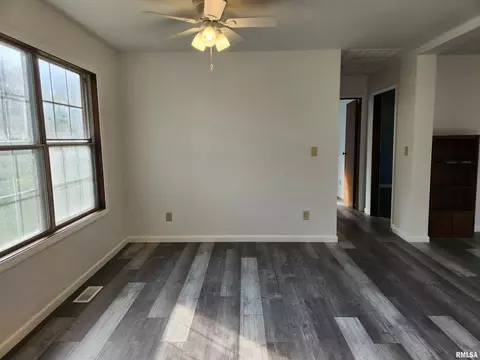 3 Warren Way, Dix, IL 62830 photo 8