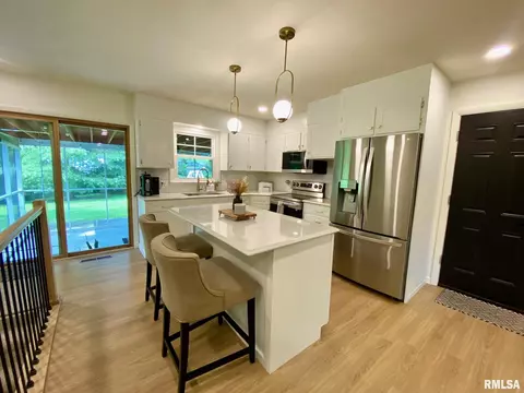 1309 E Stotlar St, Herrin, IL 62948 photo 9