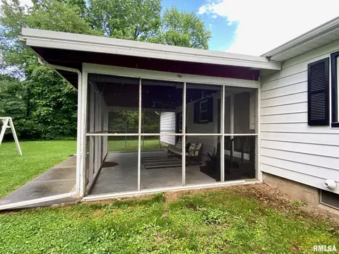 1309 E Stotlar St, Herrin, IL 62948 photo 38
