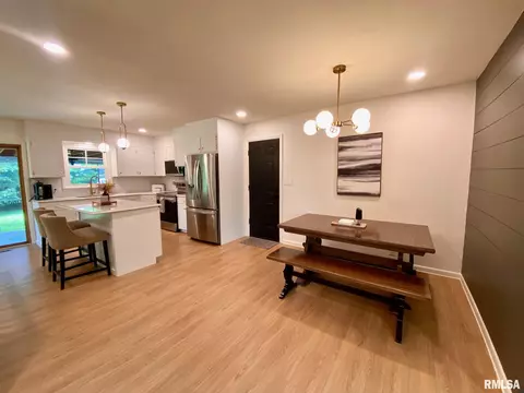 1309 E Stotlar St, Herrin, IL 62948 photo 7