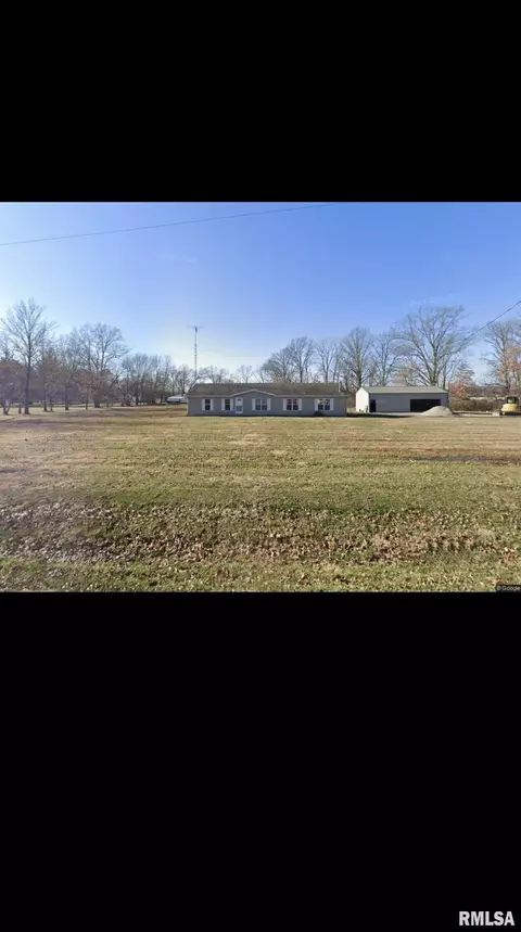 1753 Zion Hill Rd, Centralia, IL 62801