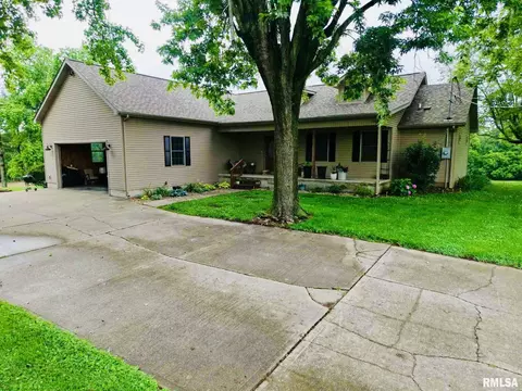 2209 Cedar Hill Rd, West Frankfort, IL 62896