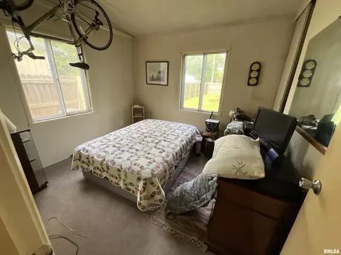 1323 Cedar St, Centralia, IL 62801 photo 9
