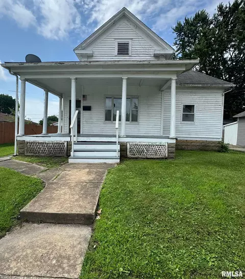 306 W Kaskaskia St, Pinckneyville, IL 62274