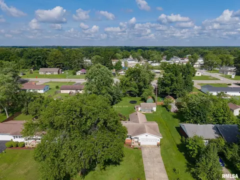 10 Monroe Ave, Salem, IL 62881 photo 34