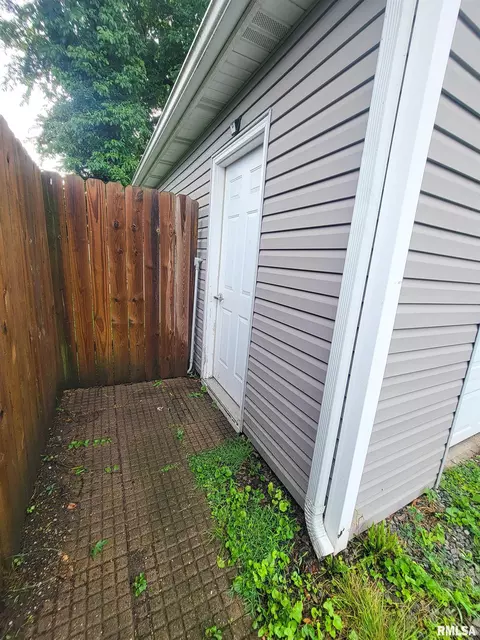 Other - 439 E North Ave, Flora, IL 62839 photo 29 of 31