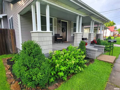 Exterior - 439 E North Ave, Flora, IL 62839 photo 2 of 19