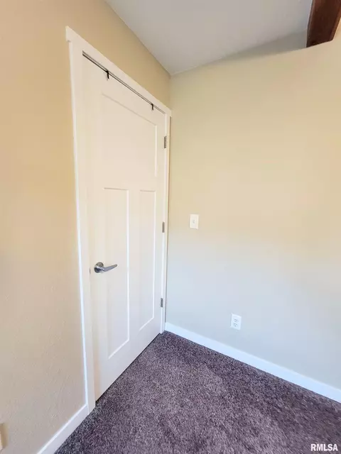 Other - 439 E North Ave, Flora, IL 62839 photo 9 of 31